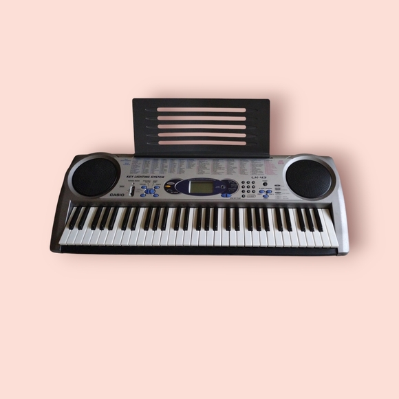 Casio Electronic Keyboard LK44 midi piano with stand - Picture 2 of 11